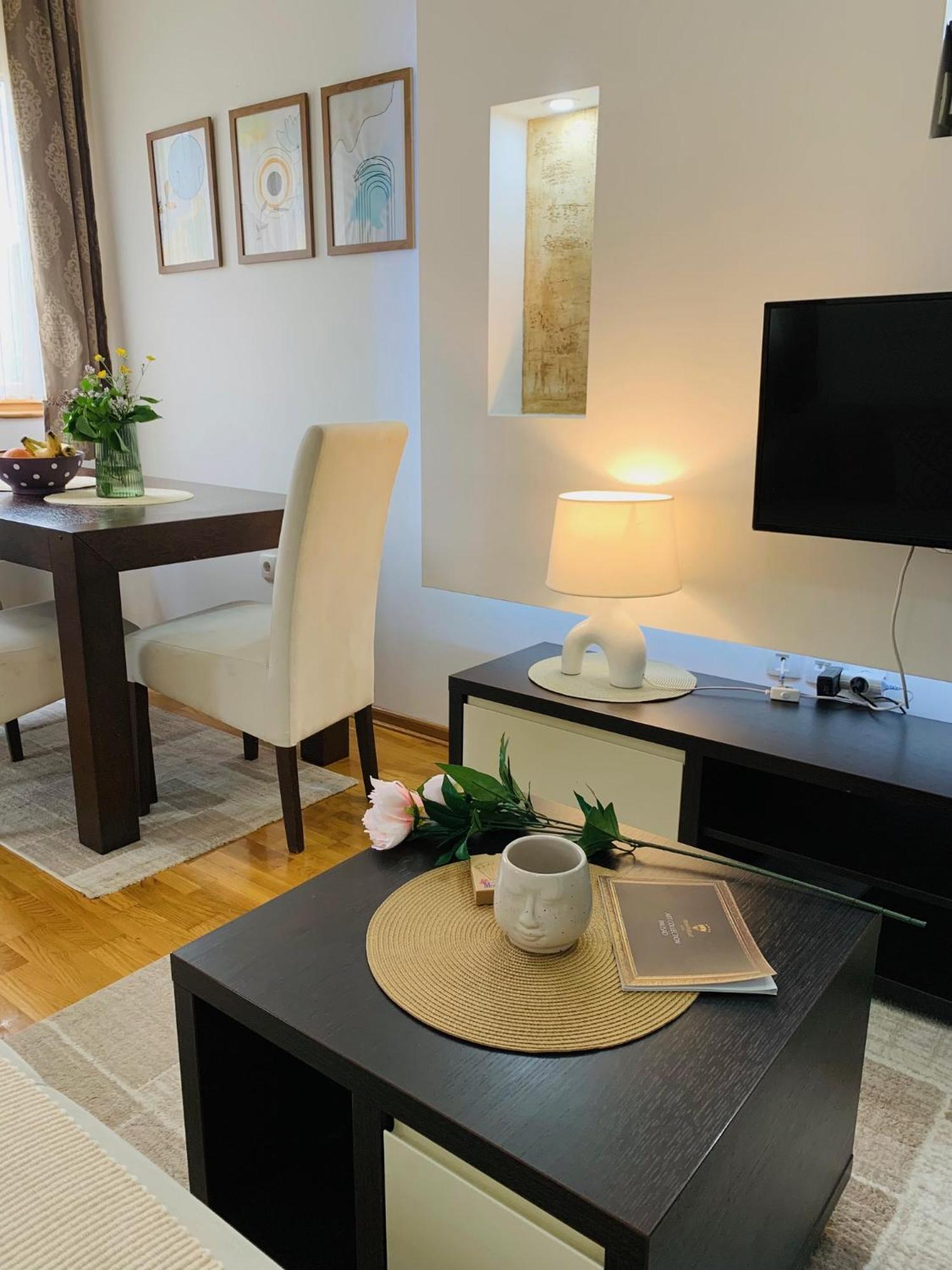 Beli Apartman U Zlatiborskim Konacima Bele Vode Bb Ngoại thất bức ảnh